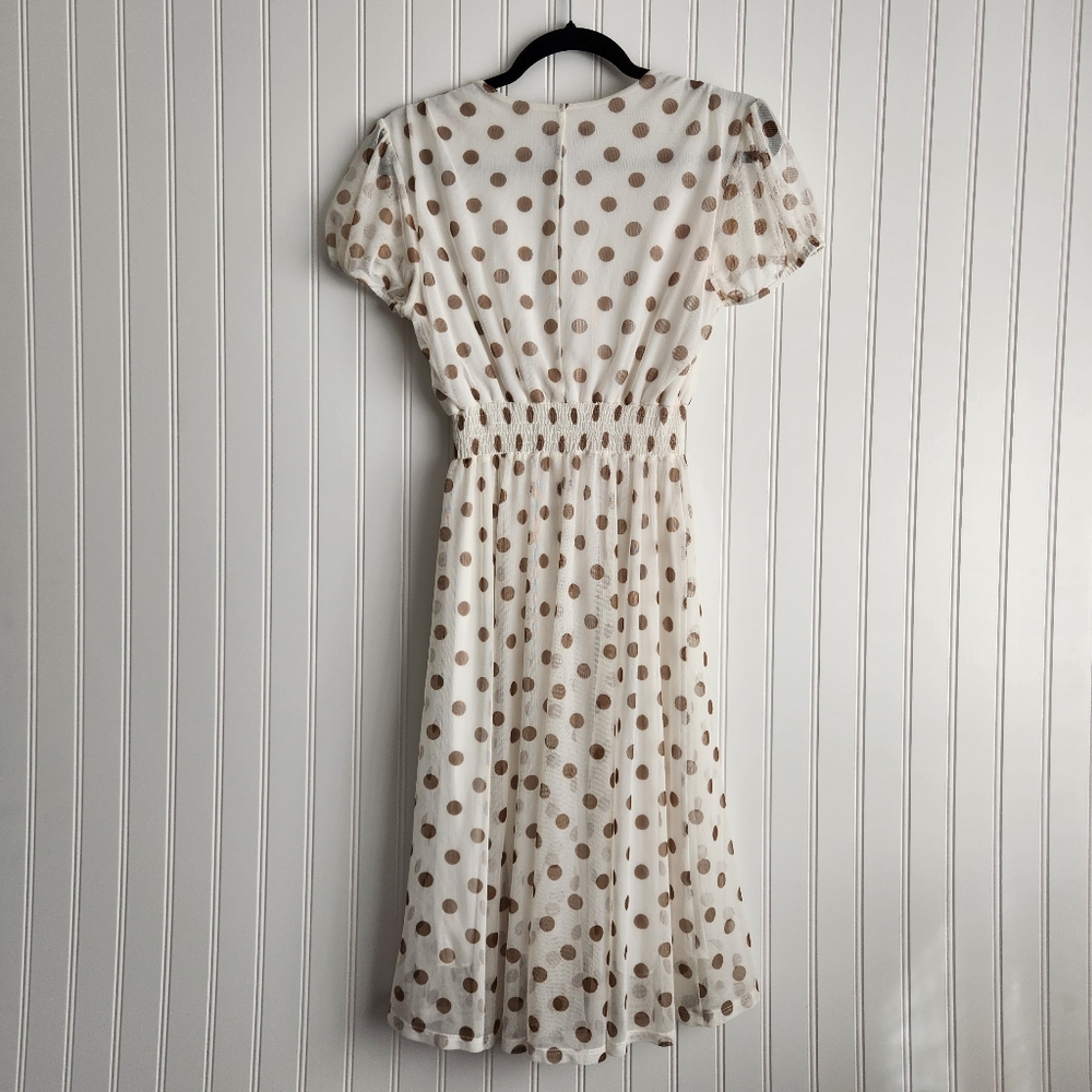 KATE AND LILY Cream Tan Polka Dot V Neck Smocked Waist Knee Length Sundress 6 - Picture 4 of 7
